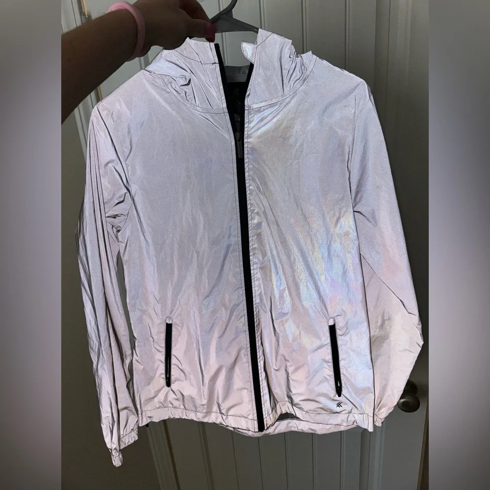 ✨REFLECTIVE RUNNING JACKET✨ - Picture 2 of 6